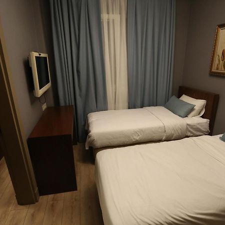 Alba Hotel Istanboel Buitenkant foto